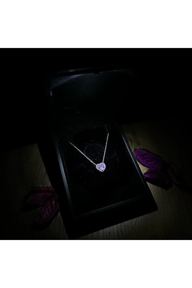 Işıklı Kolye Kutulu Gümüş Pırlanta Montür Kalp Kolye